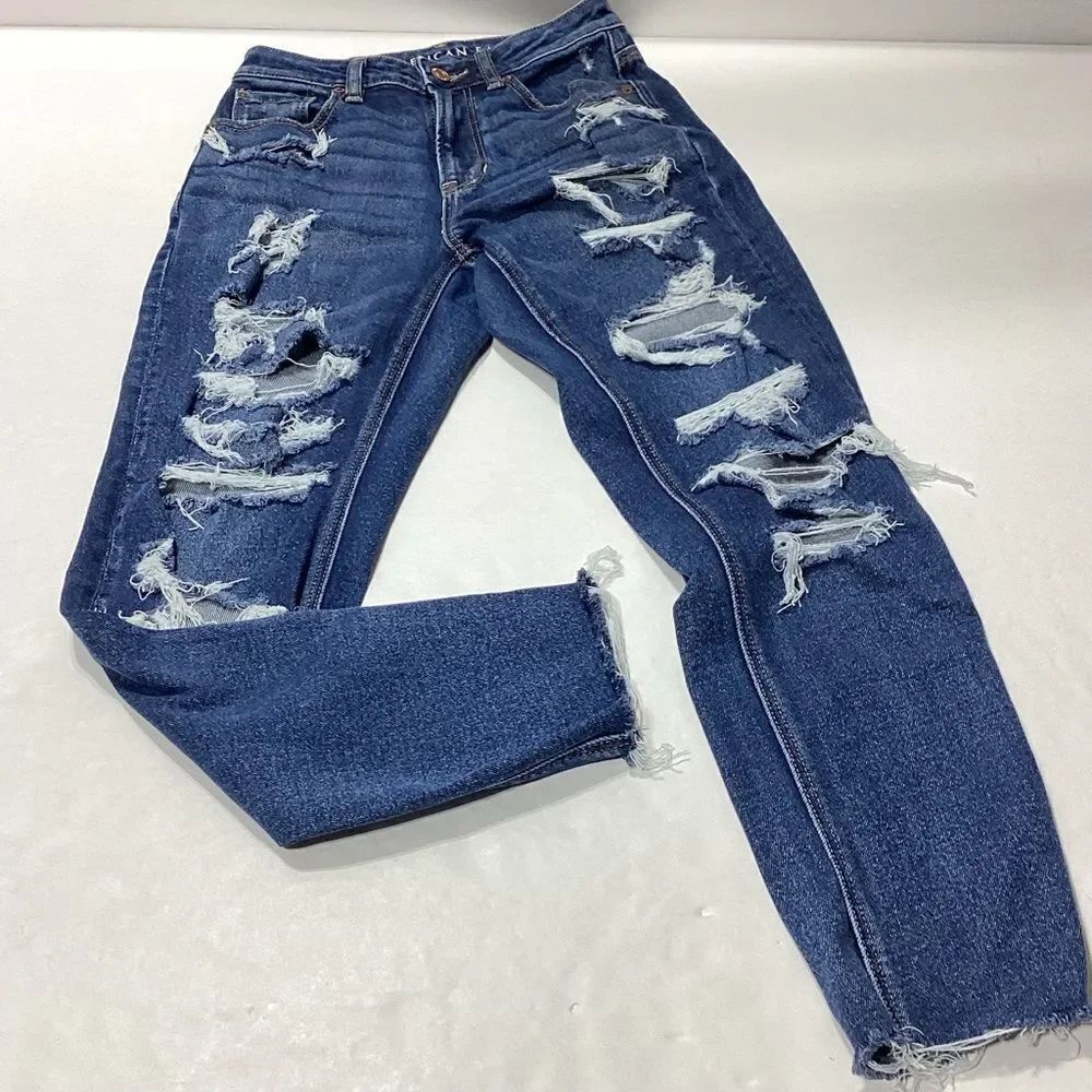 American Eagle Mom Jeans Stretch Distressed Size 0 Raw Hem